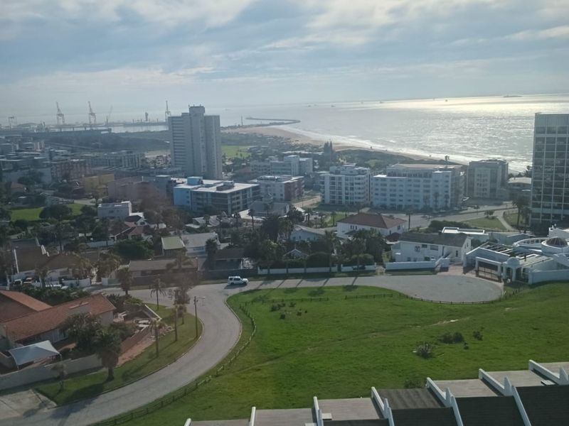 Wake Up to Breathtaking Ocean Views in Humewood - Photo 1