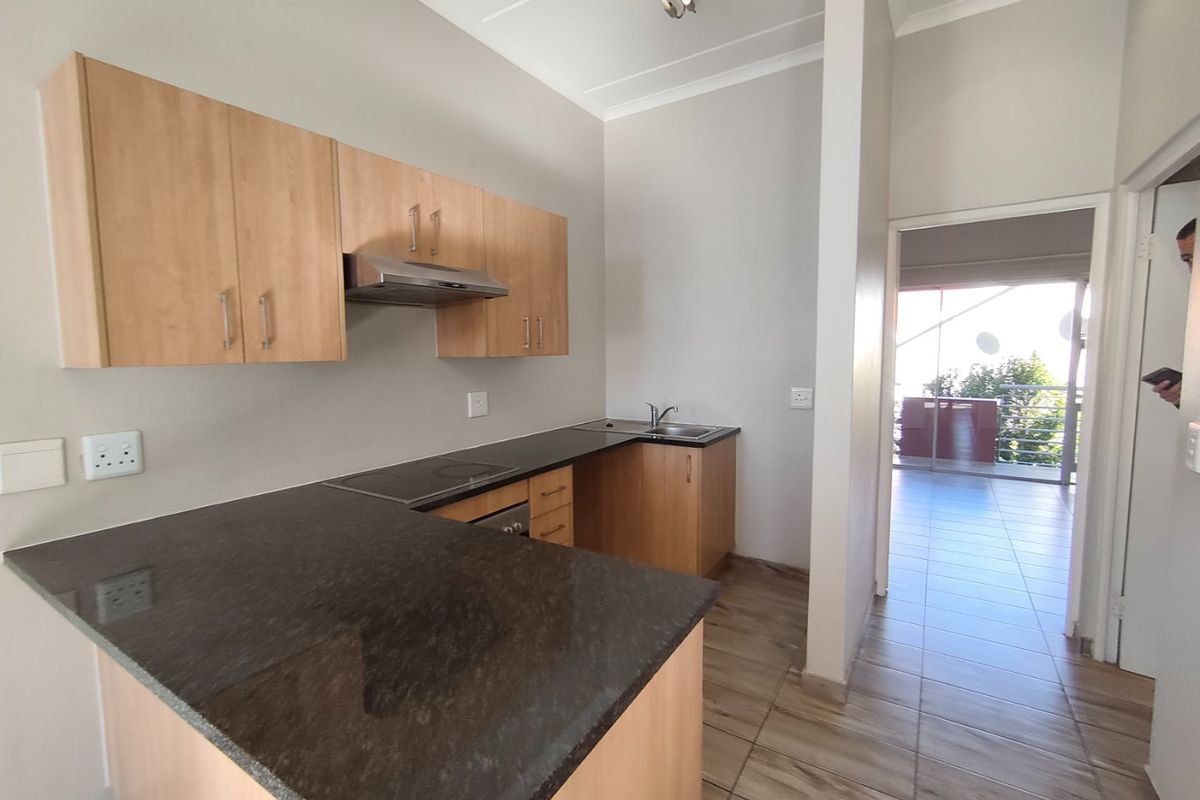 Modern 1-Bedroom First-Floor Apartment To Let in Blackheath - Photo 4