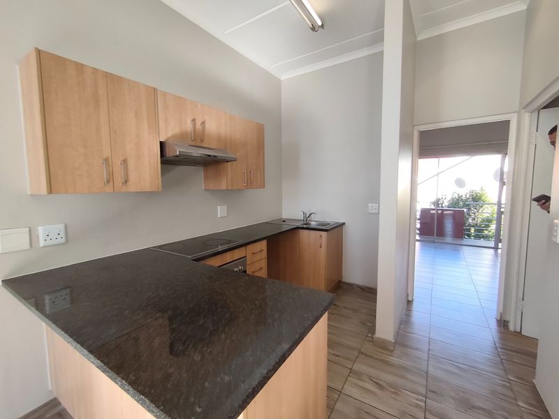 Modern 1-Bedroom First-Floor Apartment To Let in Blackheath - Photo 4
