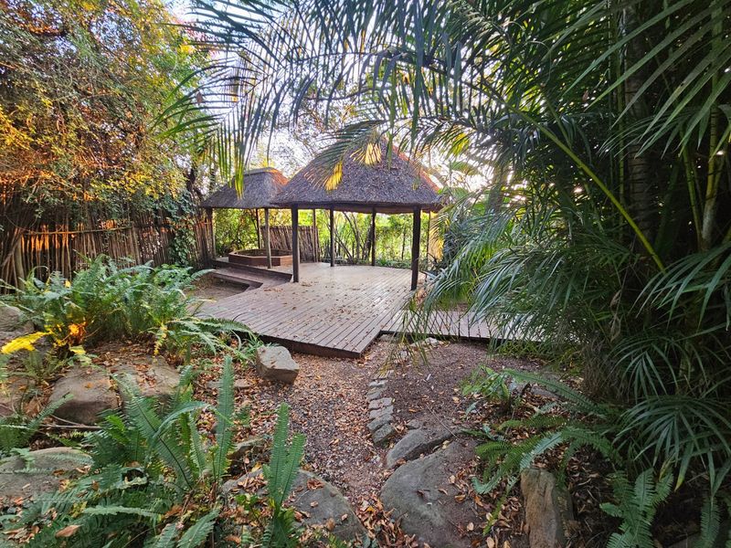 Centrally Located, Large House - Photo 3