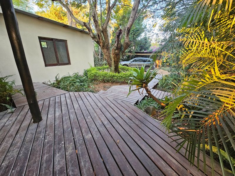 Centrally Located, Large House - Photo 6