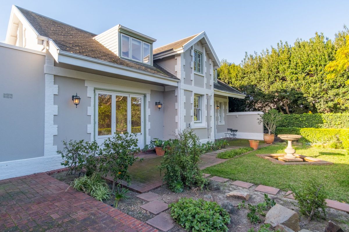 A rare opportunity to live in prestigious Silwood Road - Photo 4