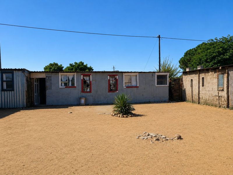 Build Your Dream Home on a 421sqm Serviced Plot, also perfect for a Developer– Chatsworth, Cape Town - Photo 1
