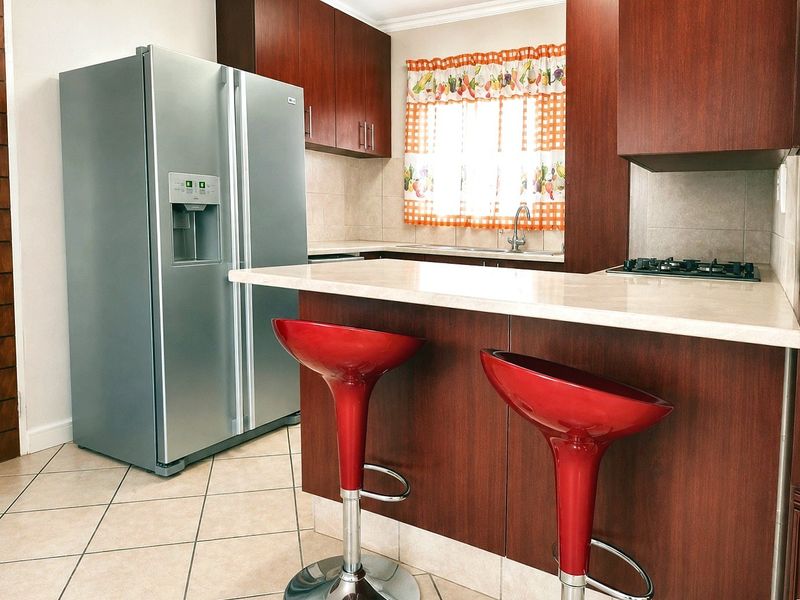 3-Bed Duplex Townhouse in Silver Acres with Private Garden - Photo 5