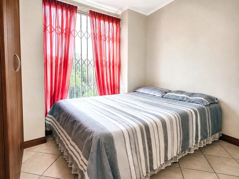 3-Bed Duplex Townhouse in Silver Acres with Private Garden - Photo 9