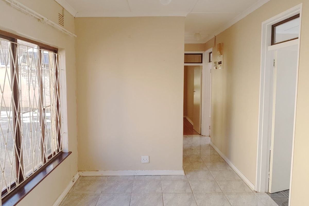 Three-Bedroom Home with Two Income-Producing Cottages - Photo 3
