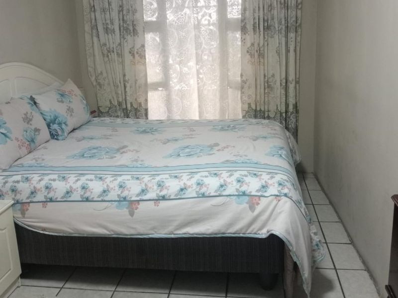 Two bedroom fully enclosed property located in Kleinvlei - Photo 10