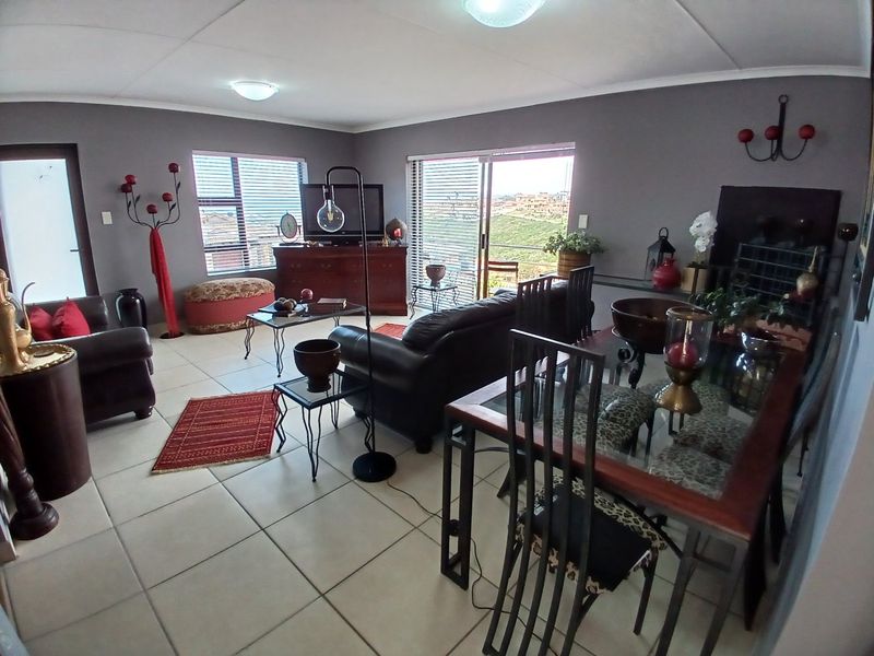 Cosy Townhouse... Popular Complex !!! - Photo 8