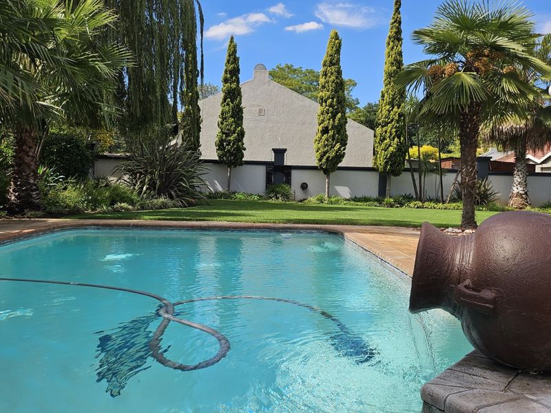 Live the dream, luxury that has it all in Three Rivers Proper - Photo 1