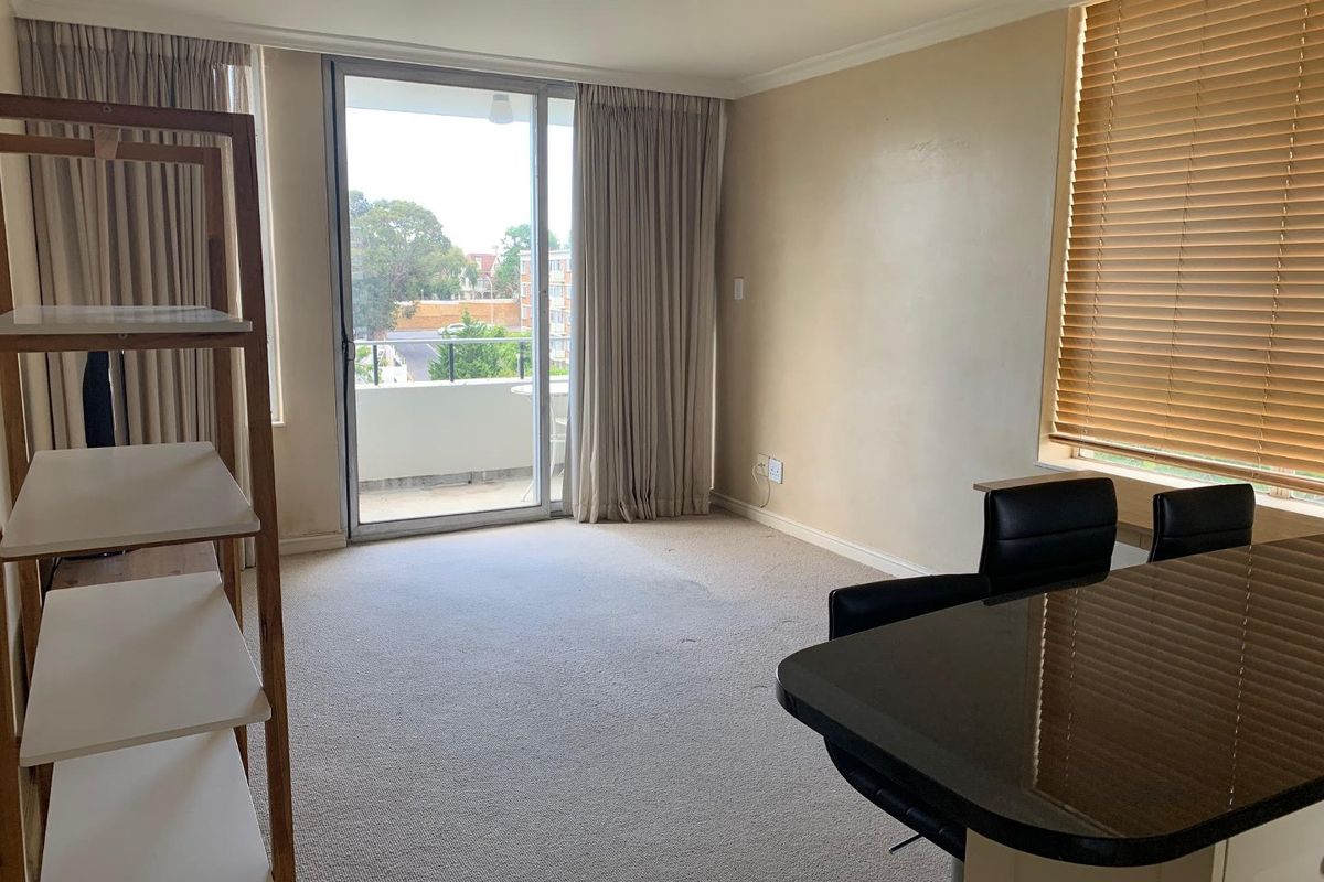 1 Bedroom Apartment in Wynberg Upper - Photo 3