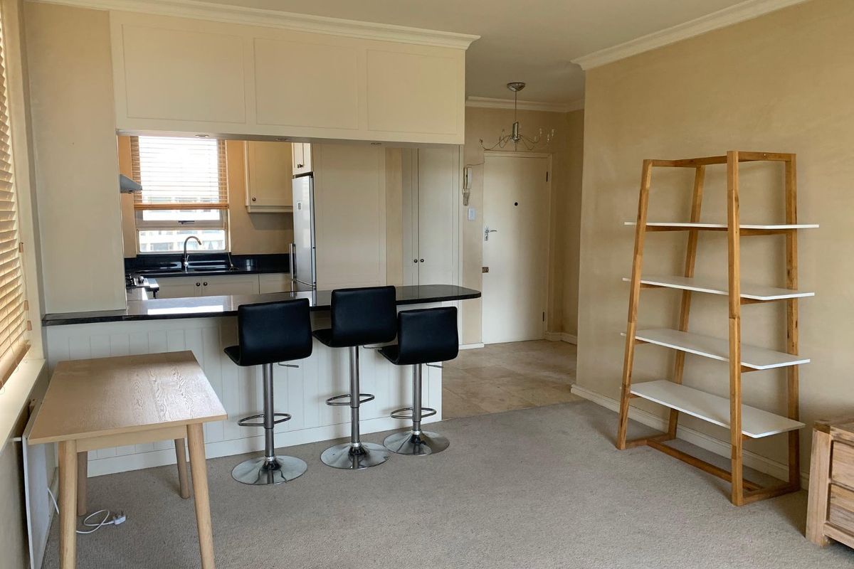 1 Bedroom Apartment in Wynberg Upper - Photo 5