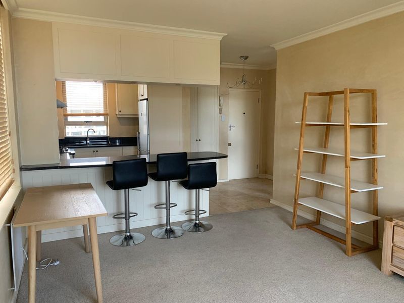1 Bedroom Apartment in Wynberg Upper - Photo 5