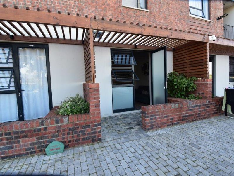 Studio Apartment For Sale in Thornton - Photo 3