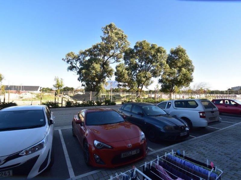 Studio Apartment For Sale in Thornton - Photo 4