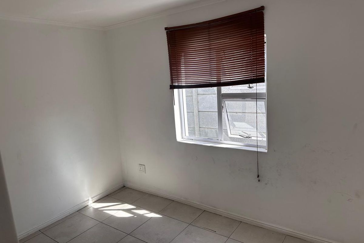 Corner Plot Opportunity in Family-Friendly Silwood Heights – Be Quick! - Photo 5