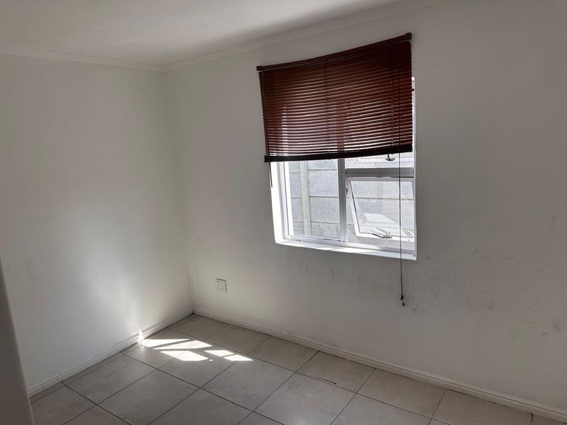 Corner Plot Opportunity in Family-Friendly Silwood Heights – Be Quick! - Photo 5