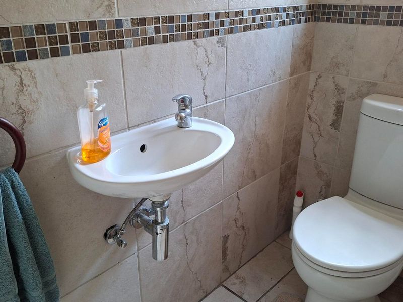3 Bedroom Duplex Home in Shelley Point – Walking Distance to the Beach - Photo 10