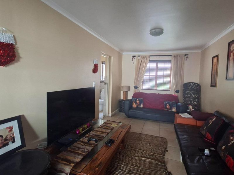 3 Bedroom Duplex Home in Shelley Point – Walking Distance to the Beach - Photo 6