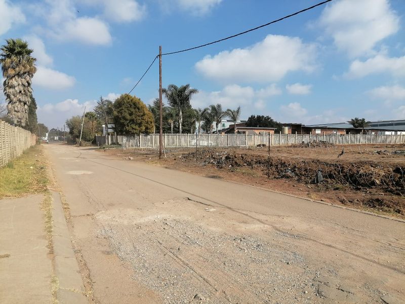 2000 SQUARE METERS INDUSTRIAL VACANT LAND BUSINESS PROPERTY FOR RENTAL - Photo 1