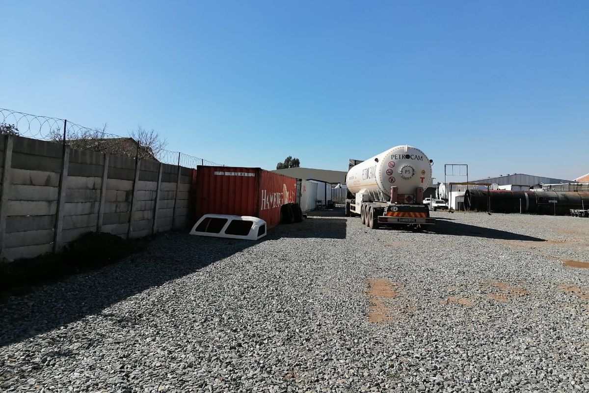 3000 SQUARE METERS INDUSTRIAL BUSINESS PROPERTY FOR RENTAL - Photo 4