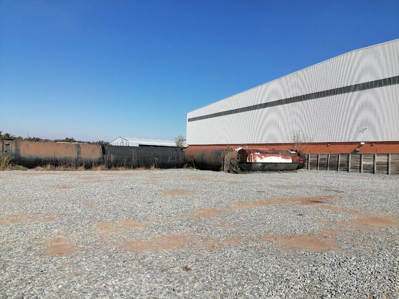 4000 SQUARE METERS INDUSTRIAL BUSINESS PROPERTY FOR RENTAL - Photo 7