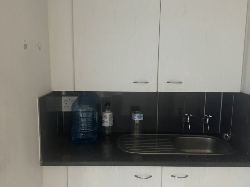 OFFICE SPACE AVAILABLE IN LIFESTYLE CENTRE - Photo 8