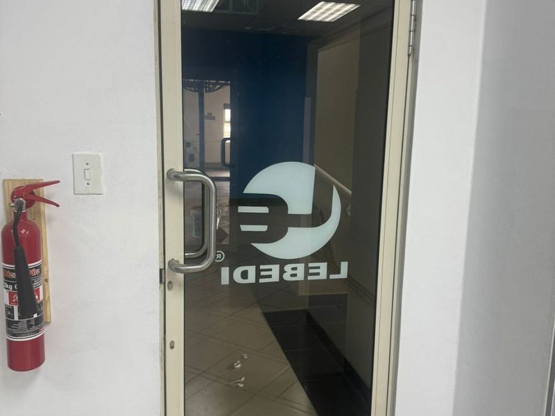 OFFICE SPACE AVAILABLE IN LIFESTYLE CENTRE - Photo 7