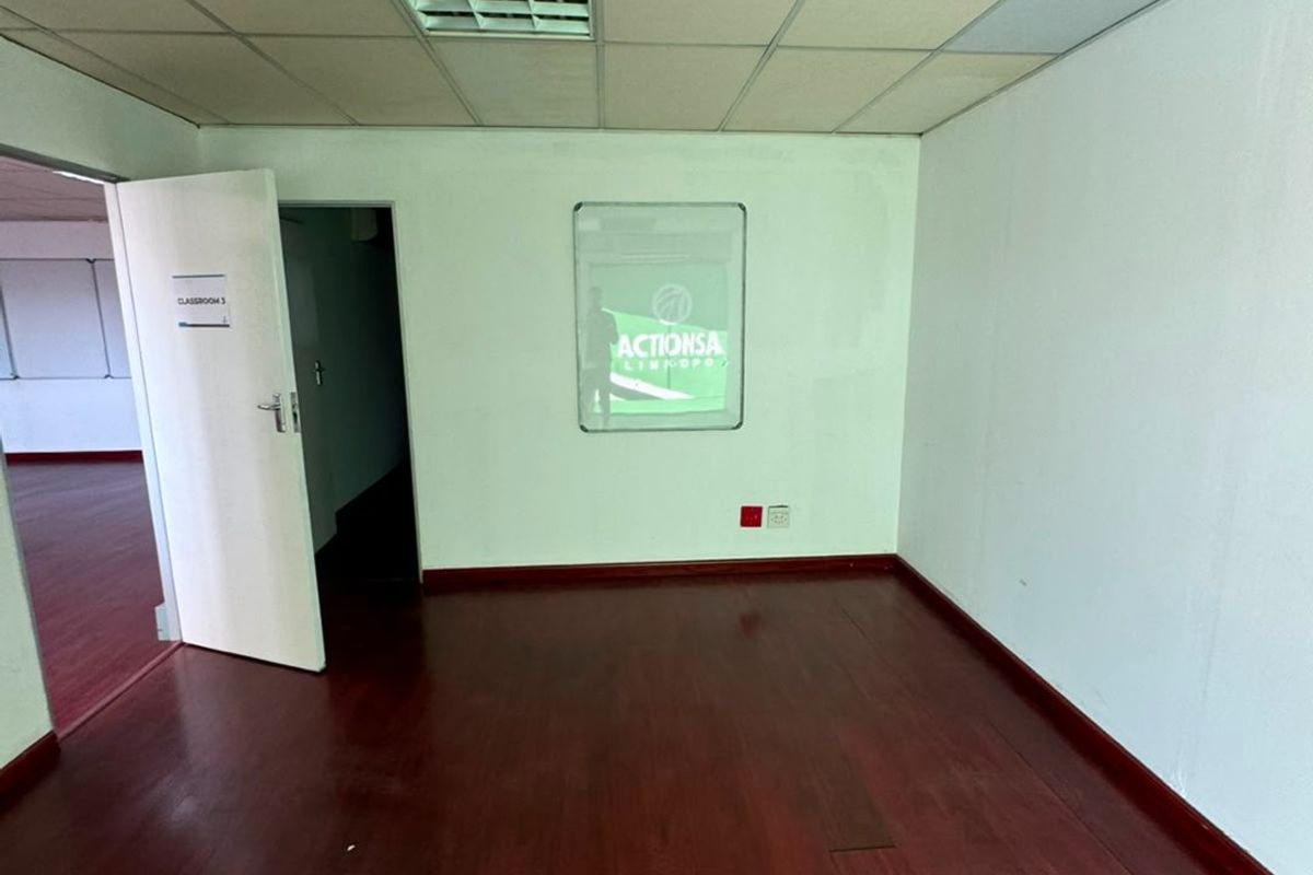 PRIME COMMERCIAL OFFICE SPACE AVAILABLE - Photo 3