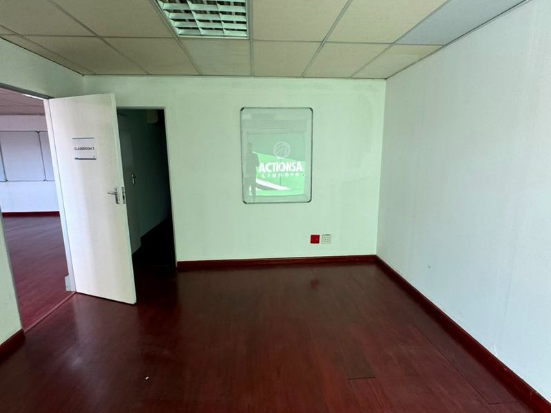 PRIME COMMERCIAL OFFICE SPACE AVAILABLE - Photo 3