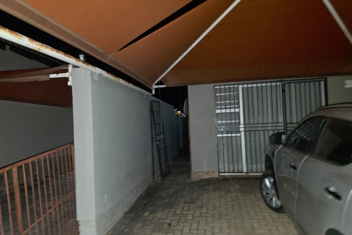 IMMACULATE 4 BEDROOM TOWN HOUSE AVAILABLE IN BENDOR - Photo 2