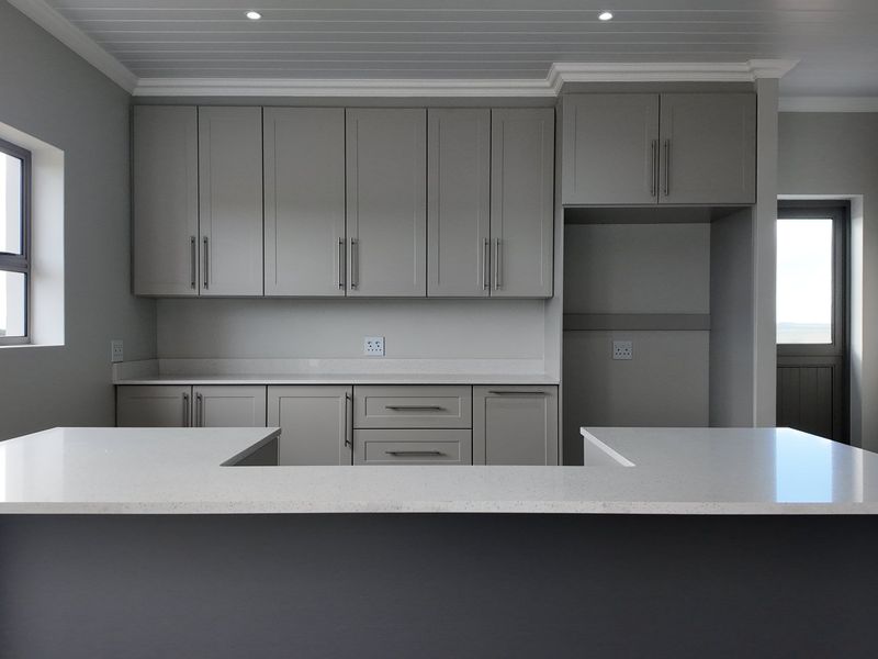 Brand New Home in Plattebosch Kloof Estate - Photo 7