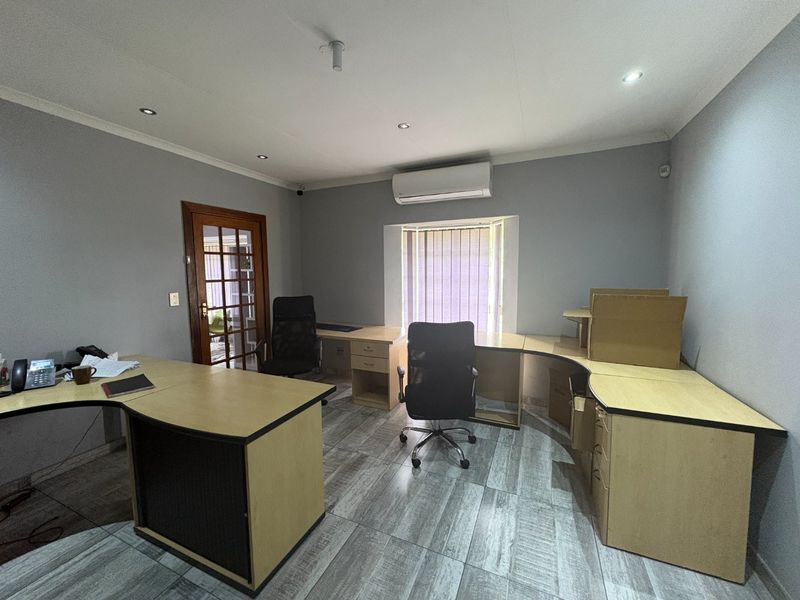 Investment potential in Crowthorne AH  - Photo 10