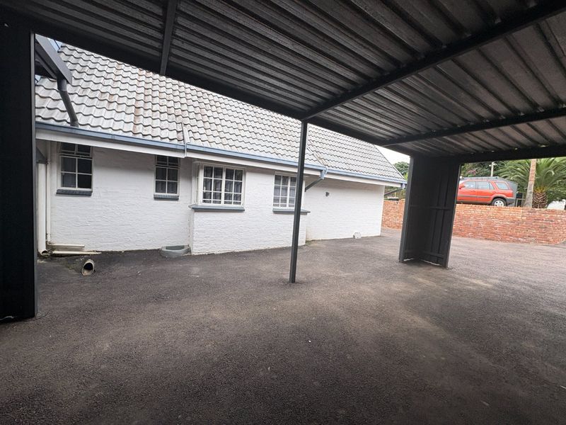 Investment potential in Crowthorne AH  - Photo 6