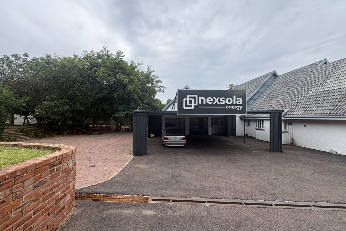 Investment potential in Crowthorne AH  - Photo 4