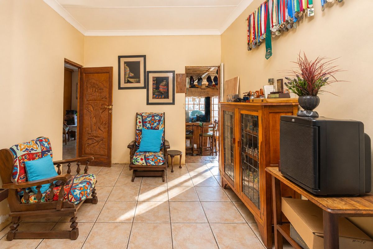 The property that offers more than comfort and style. - Photo 3
