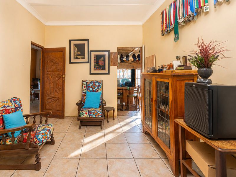 The property that offers more than comfort and style. - Photo 3