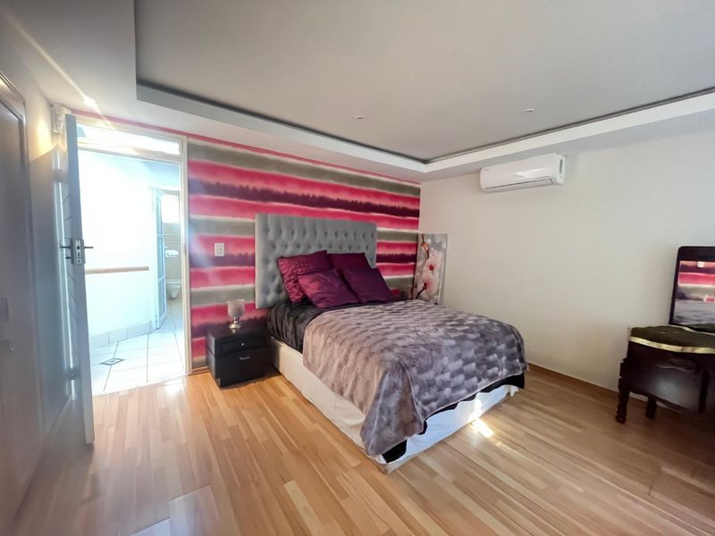 Charming Family Home in a Prime Laudium Location - Photo 9