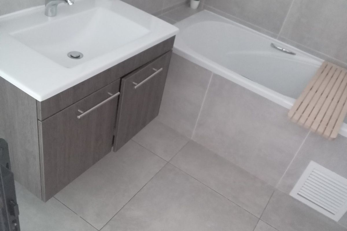 1 Bedroom Apartment / Flat for Sale in Noordhang - Photo 4