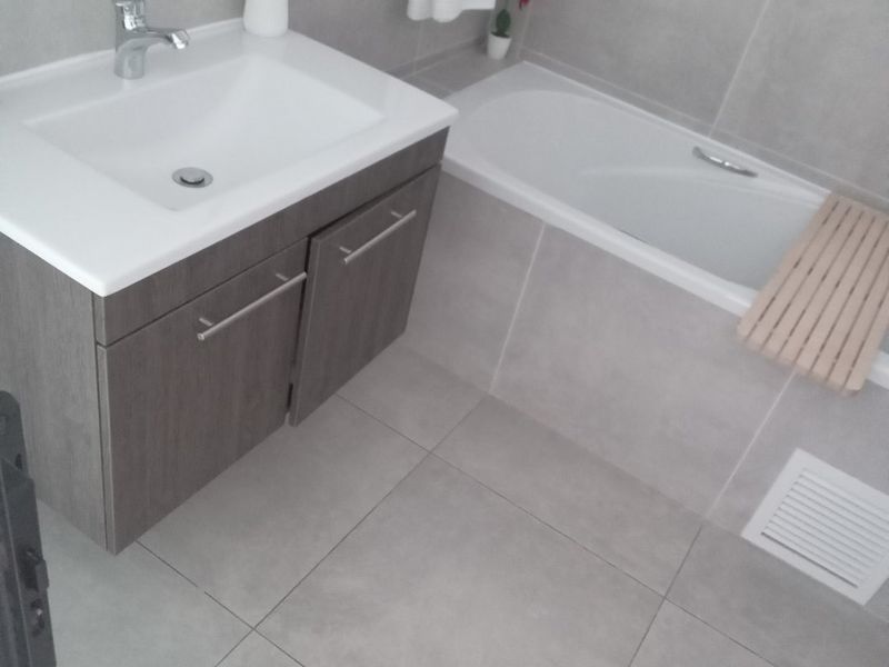 1 Bedroom Apartment / Flat for Sale in Noordhang - Photo 4