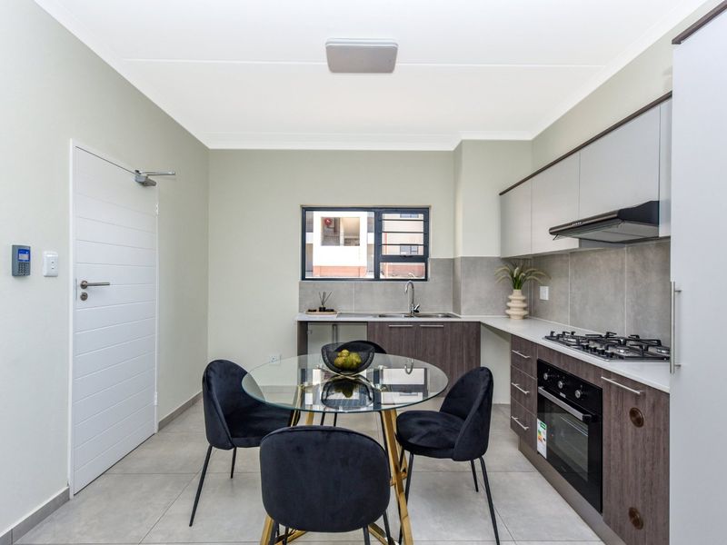 1 Bedroom Apartment / Flat for Sale in Noordhang - Photo 6