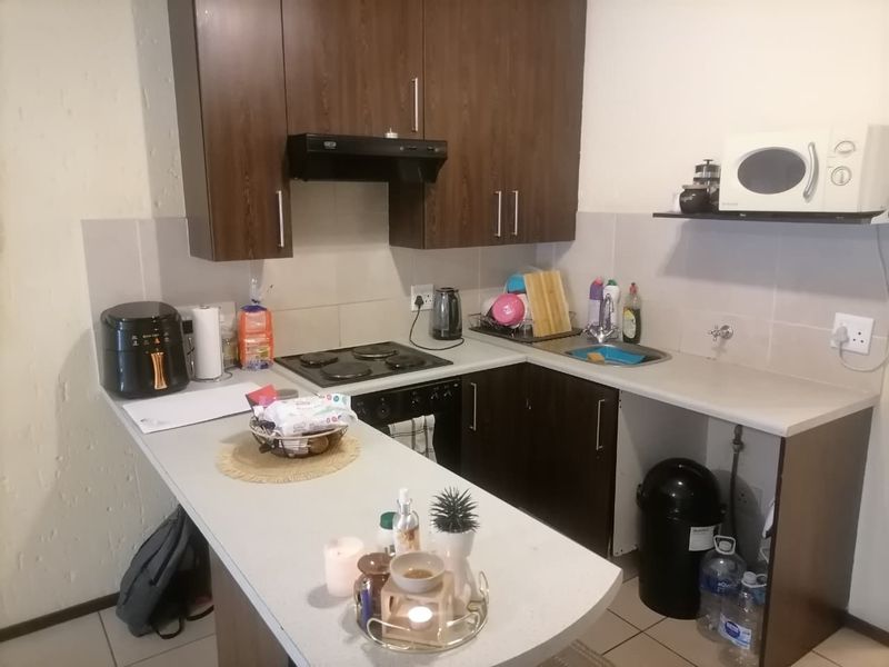 studio apartment for sale Lonehill  - Photo 4