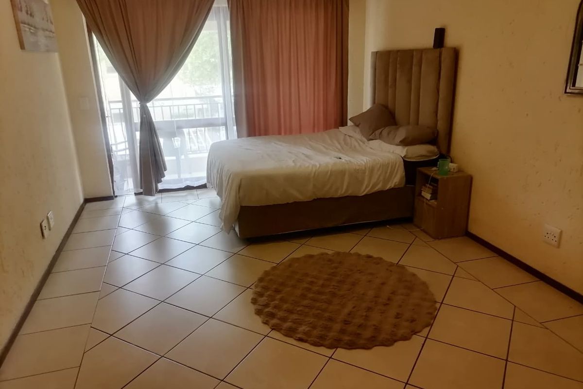 studio apartment for sale Lonehill  - Photo 3