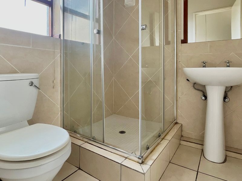 studio apartment for sale Lonehill  - Photo 5