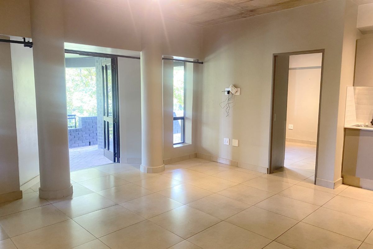 Stylish apartment at BlackBrick in St Andrews with communal perks,  modern and spacious 140 square meter with a large covered balcony. - Photo 4