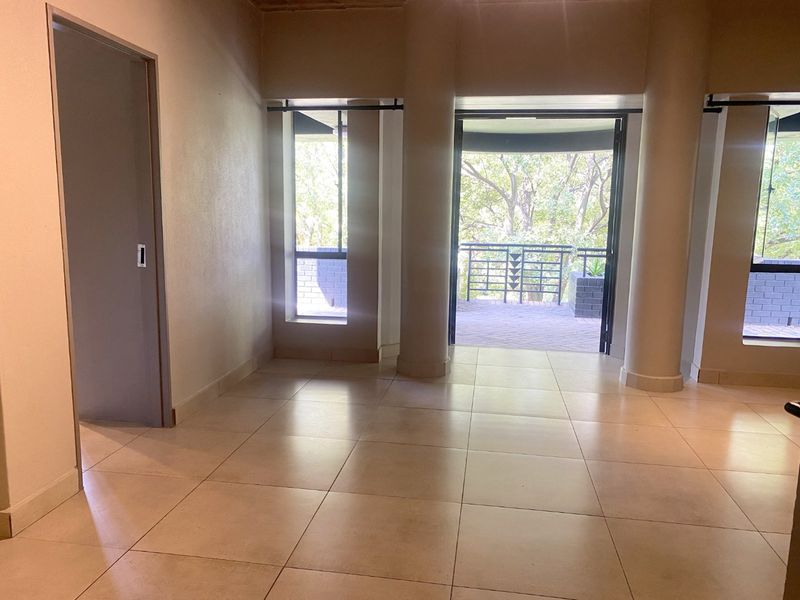 Stylish apartment at BlackBrick in St Andrews with communal perks,  modern and spacious 140 square meter with a large covered balcony. - Photo 5