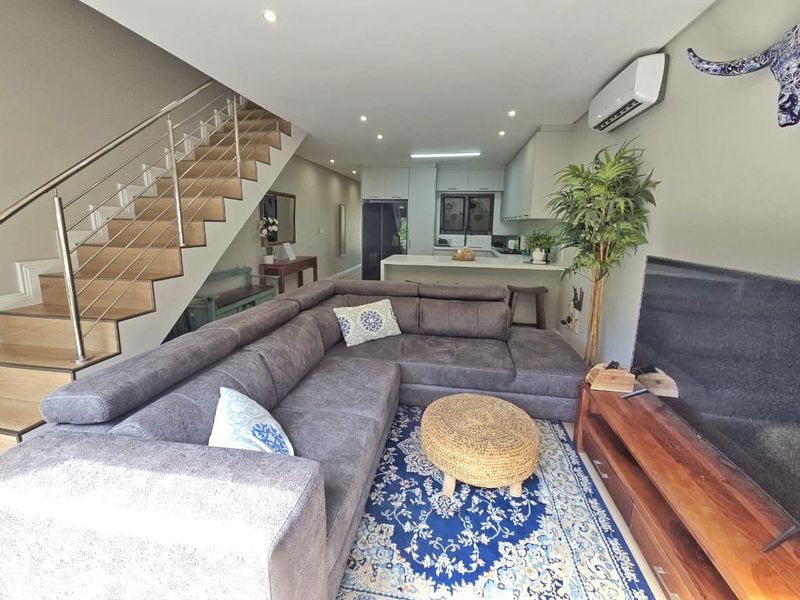 Rare Opportunity: Secure Lock-Up-and-Go in Prime Village Position - Photo 4