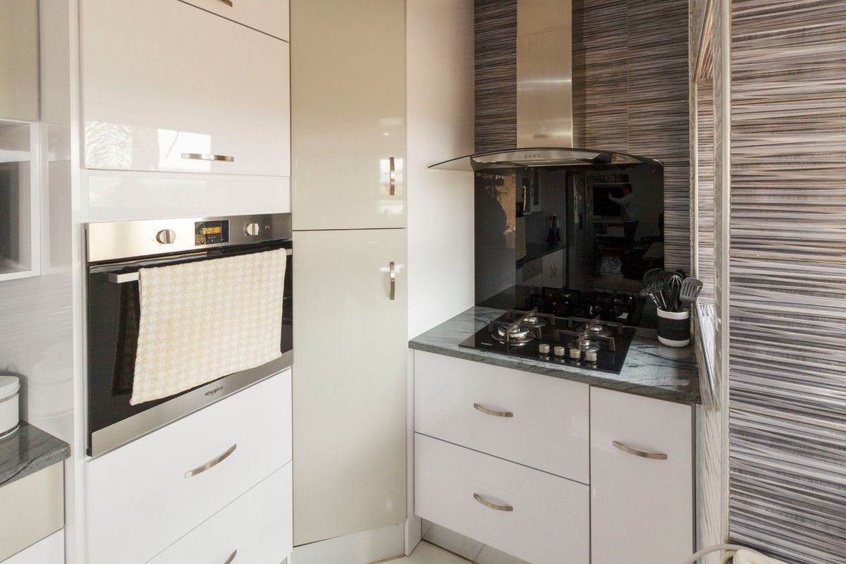 Elegant Family Living with Breathtaking Views in Rangeview - Photo 5