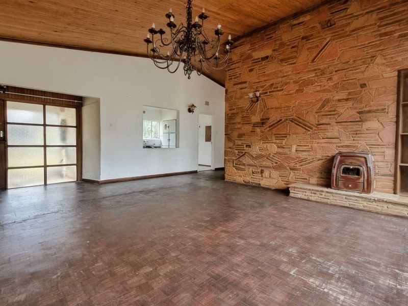 Spacious 3-Bedroom Home with 2-Bedroom Flat and Large Garden - Photo 9