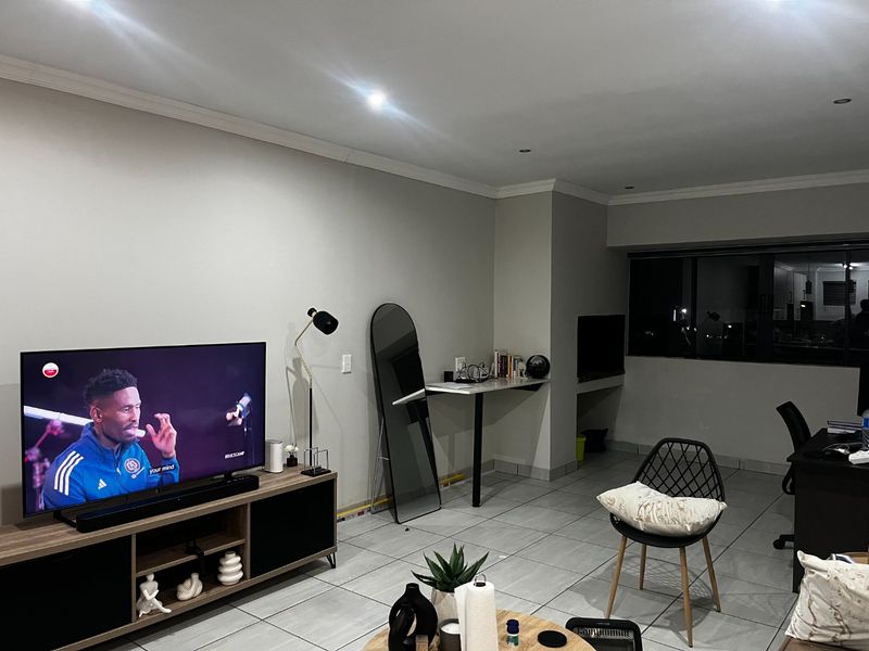 MODERN 2 BEDROOM APARTMENT TO LET IN ZALAMIA COMPLEX - Photo 2