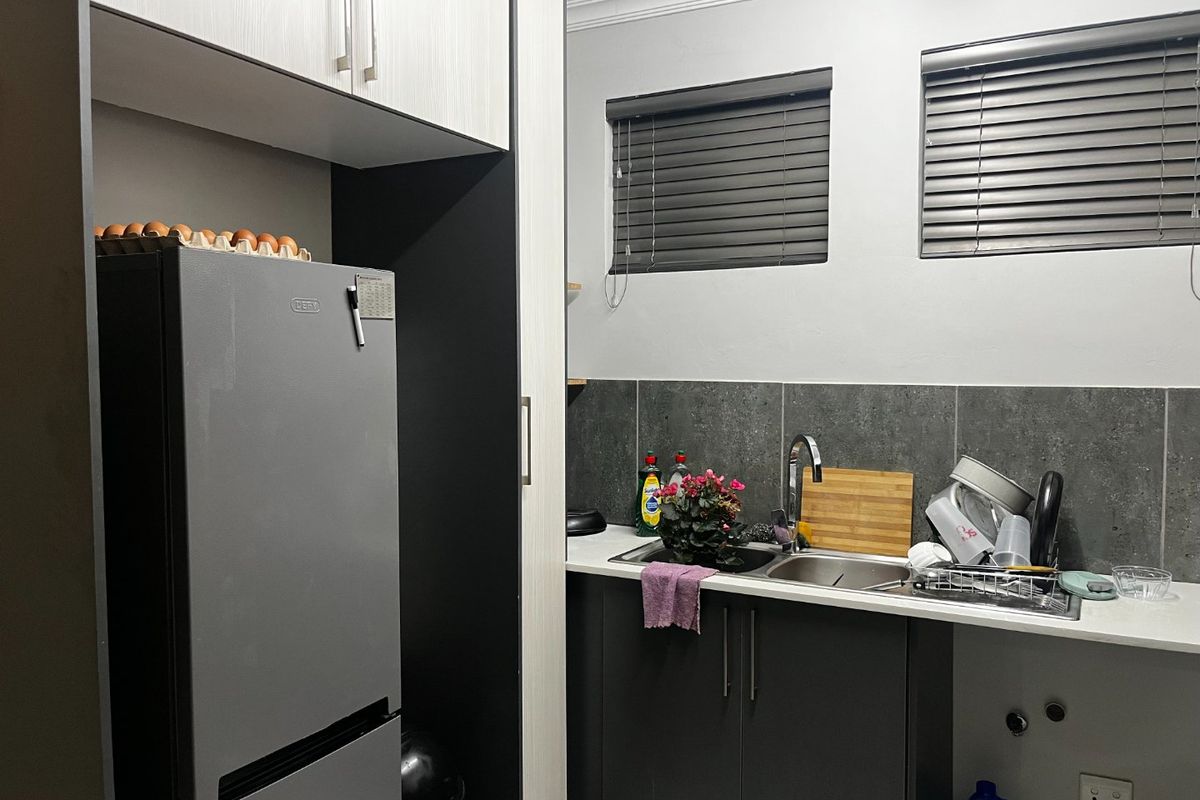 MODERN 2 BEDROOM APARTMENT TO LET IN ZALAMIA COMPLEX - Photo 4